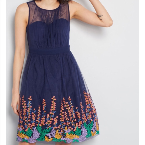 Modcloth Dresses & Skirts - NWT Floral Fit and Flare Dress